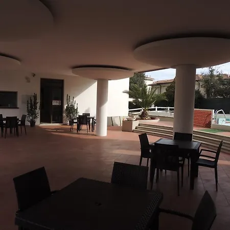 Tirreno Aparthotel 4*