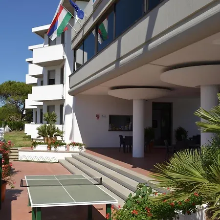 Tirreno 4*