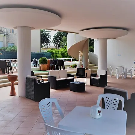 Aparthotel Tirreno Marina di Cecina